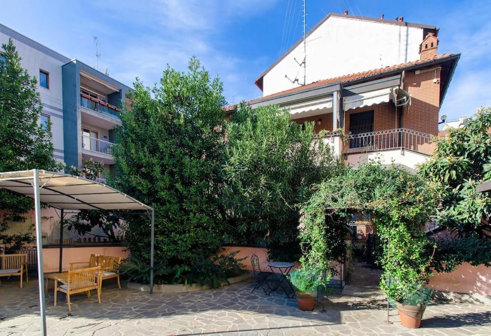 Un Insospettabile Angolo Verde In Citta Apartment Milan Luaran gambar