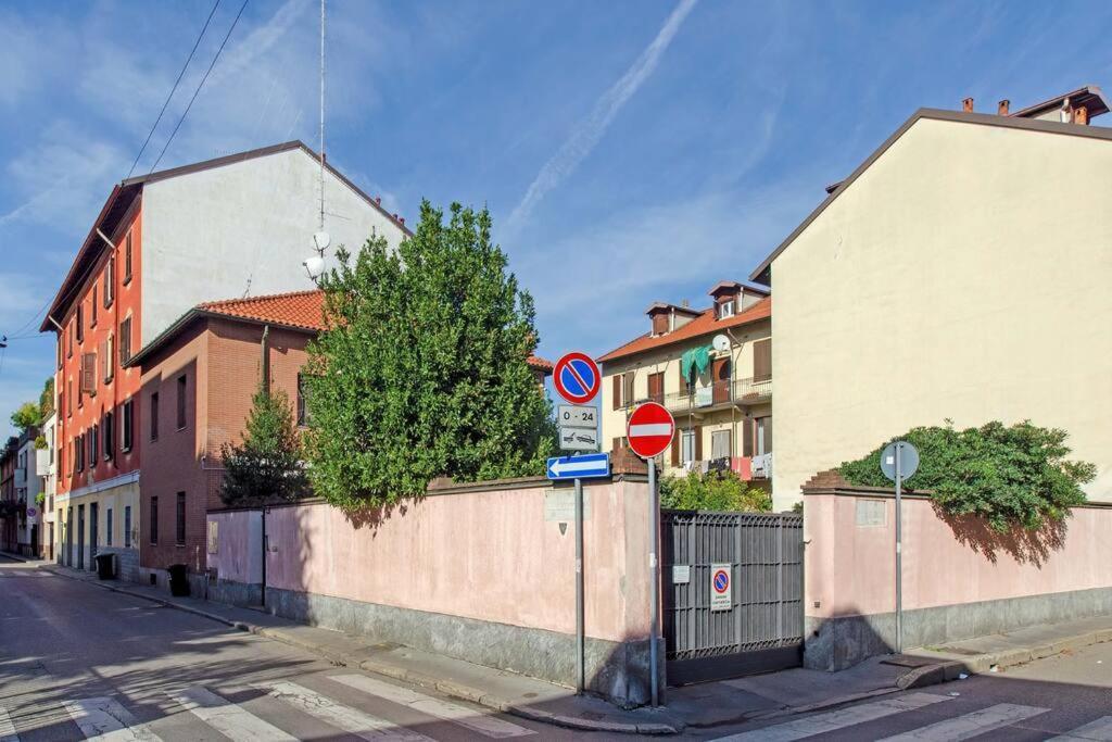 Un Insospettabile Angolo Verde In Citta Apartment Milan Luaran gambar