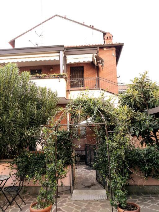 Un Insospettabile Angolo Verde In Citta Apartment Milan Luaran gambar