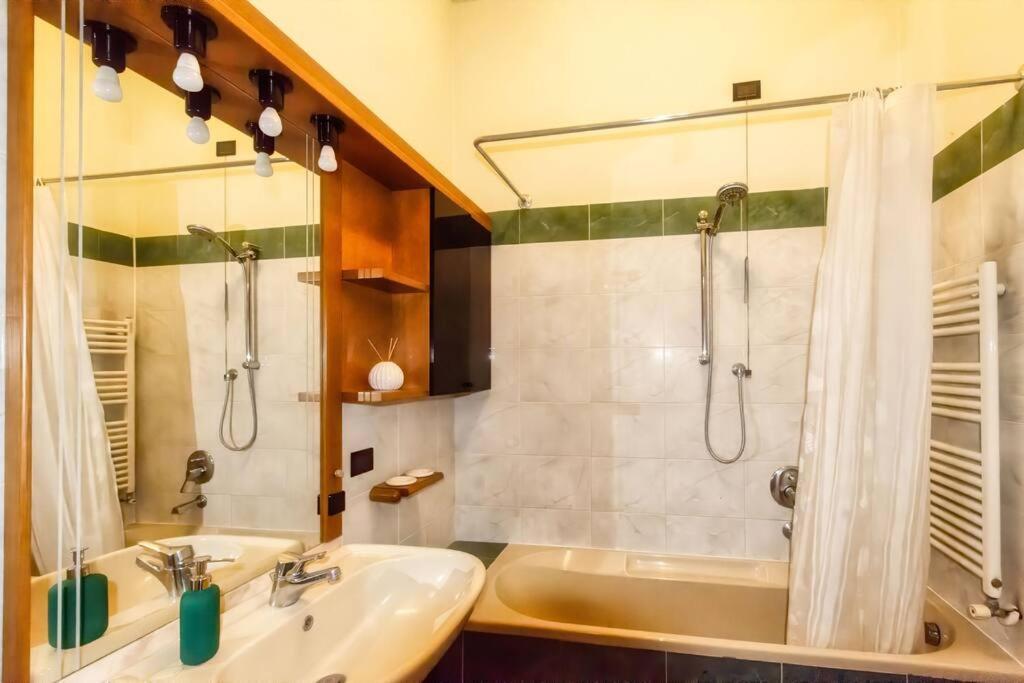 Un Insospettabile Angolo Verde In Citta Apartment Milan Luaran gambar